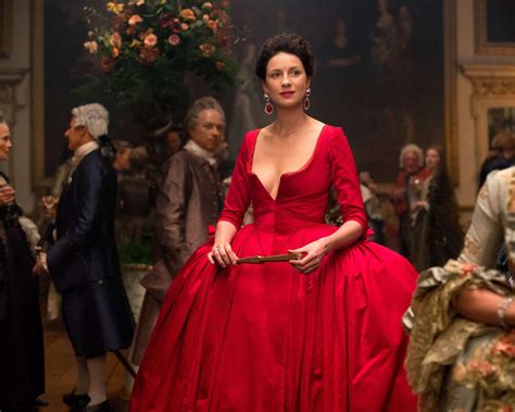 This dress was a Cultural Reset : r/Outlander .